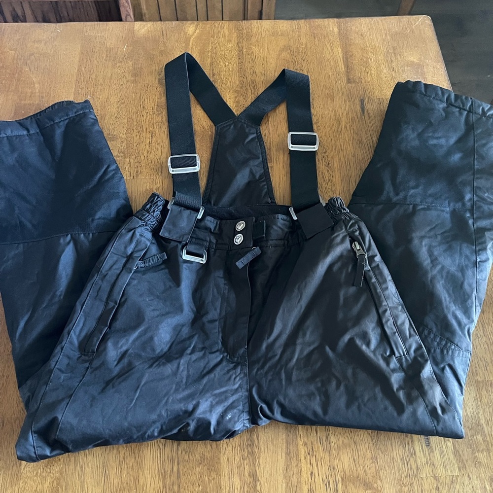 Snow overalls black